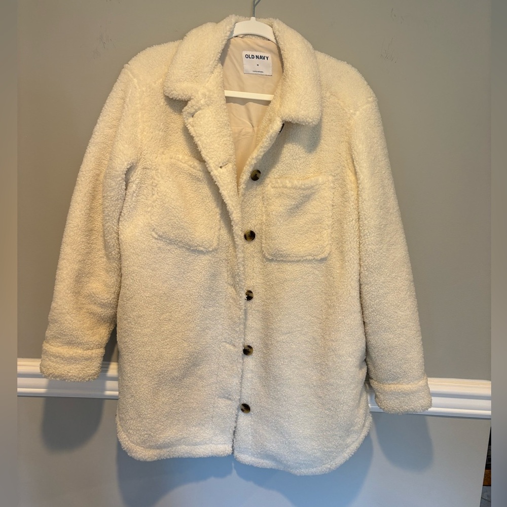 Women's Old Navy Sherpa Jacket - Cream Colored worn 1x - Size Medium